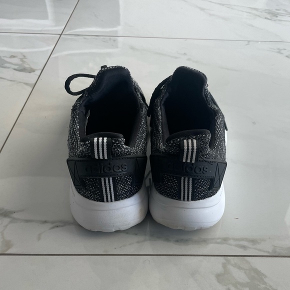 Adidas Cloud Foam - Picture 4 of 5